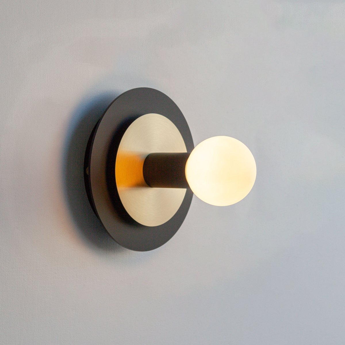 Aureole Wall Light