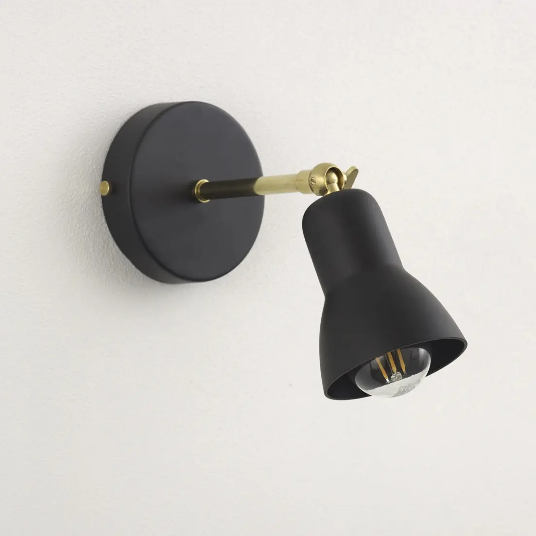 Inspector 2.0 Adjustable Wall Light