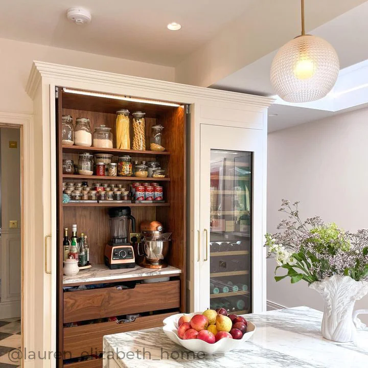 Medium Diamond Glass Stemmed Pendant Light