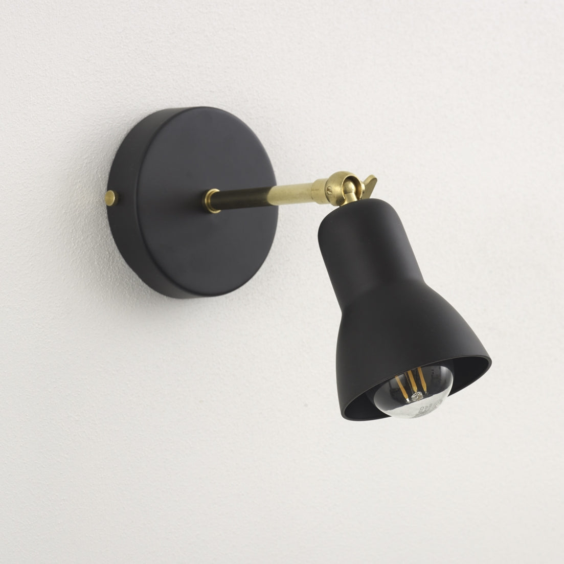 Inspector 2.0 Adjustable Wall Light